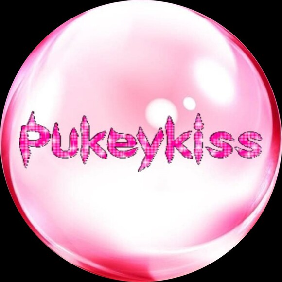 pukeykiss
